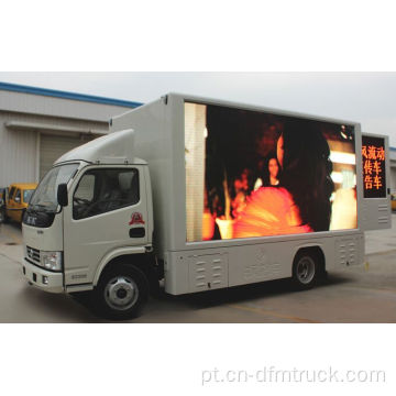 Caminhão com display LED para publicidade ao ar livre